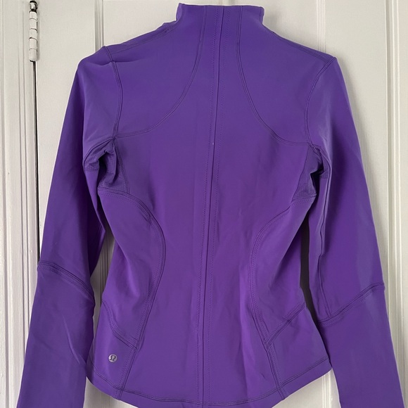 Define Jacket Nulu - Picture 2 of 2